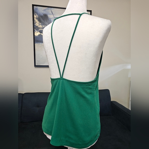 Green Sleeveless Blouse - Picture 4 of 9
